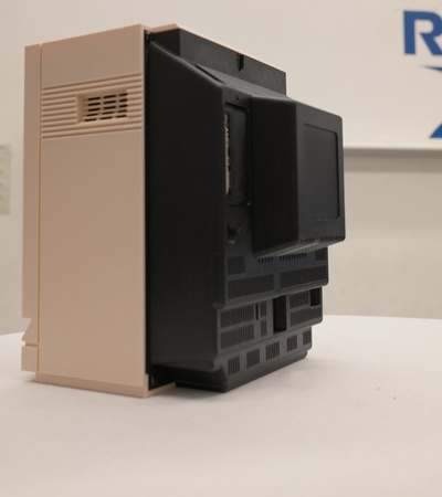 Retro-TV von hinten – Panels und Controller