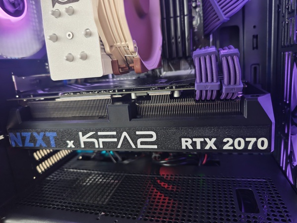 Zweite Karte: KFA2 RTX 2070