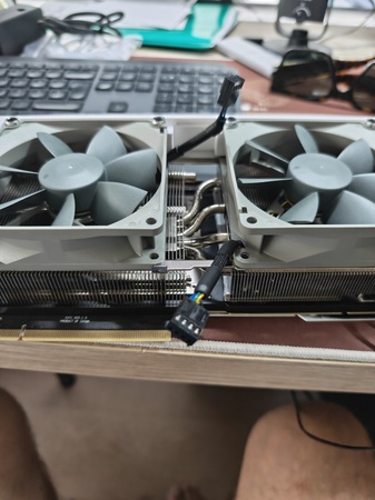 Zwei Noctua NF-B9 auf dem Original-Kühlkörper