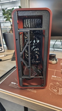 Offener Rahmen: Hardware-Einschub von oben